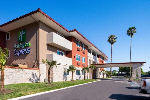Holiday Inn Express Santa Rosa North image 14