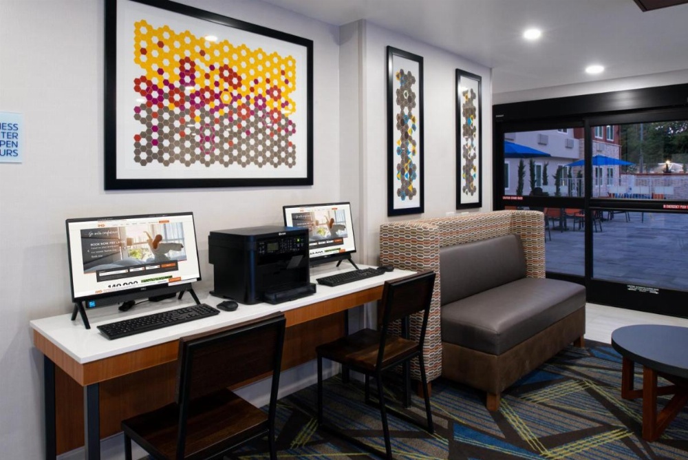 Holiday Inn Express Santa Rosa North Image 19