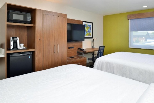 Holiday Inn Express Santa Rosa North image 27