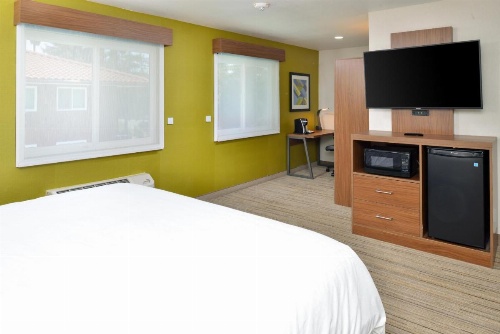 Holiday Inn Express Santa Rosa North image 30