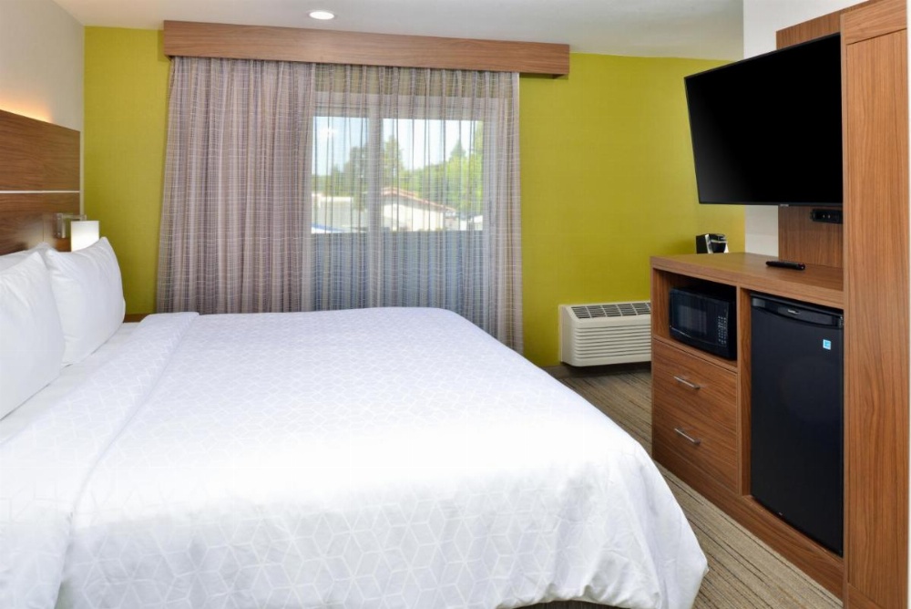 Holiday Inn Express Santa Rosa North